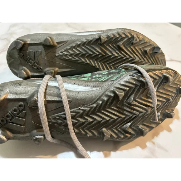 Adidas cleats - Picture 5 of 6
